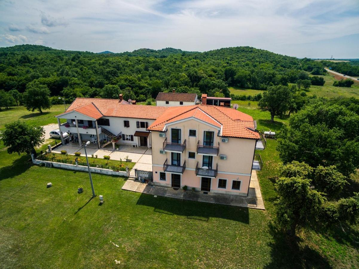 Lovely House Lindi In Пореч Екстериор снимка